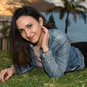 Meet your Posher, Maria